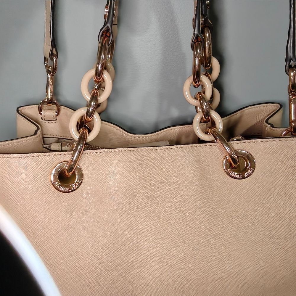 🐢 Michael Kors Cynthia Bag. Excellent Condition! - Picture 9 of 15
